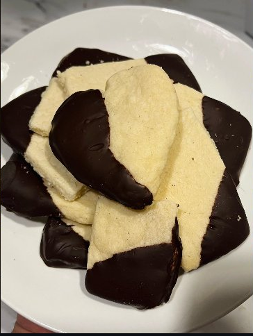 Chocolate-dipped shortbread